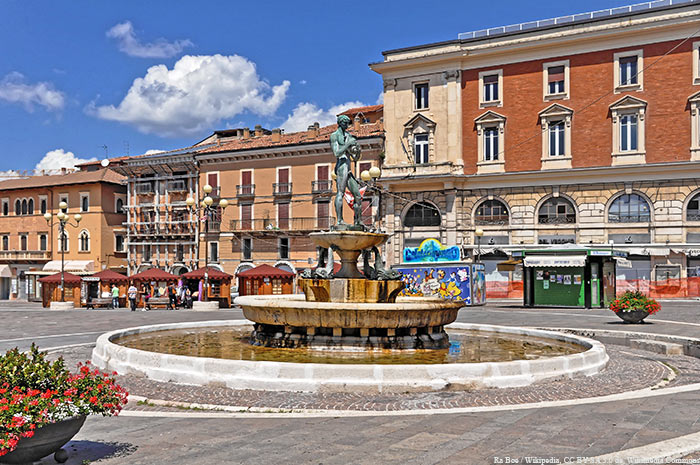 Platz in L’Aquila 